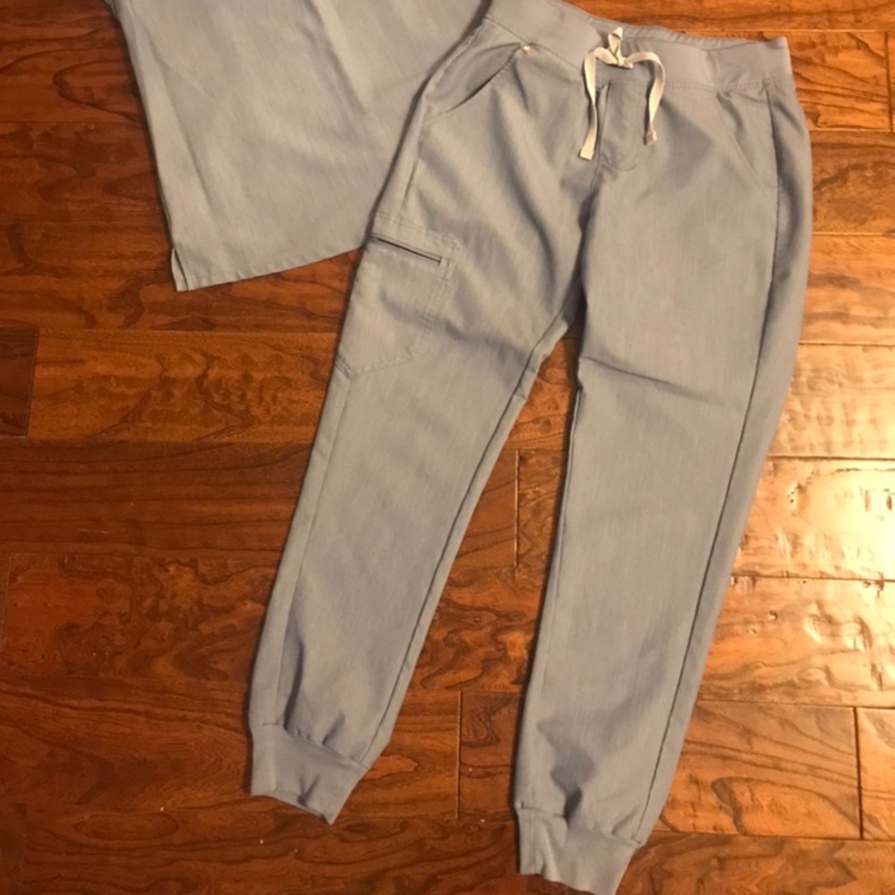 FIGS Limited color Heather Blue scrub set
